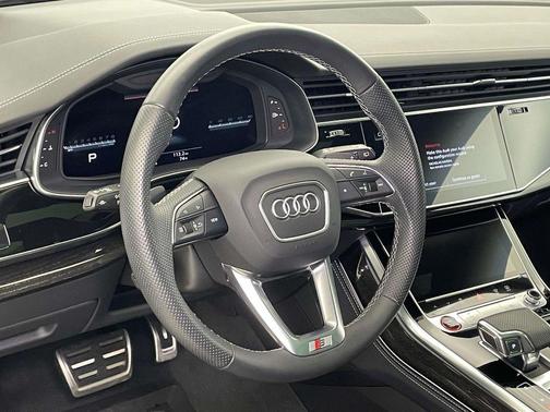 Daytona Gray Pearl Effect 2023 Audi SQ8 4.0T Premium Plus