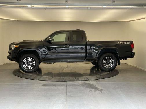 2018 Toyota Tacoma TRD Sport