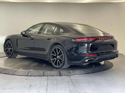 Jet Black Metallic 2023 Porsche Panamera
