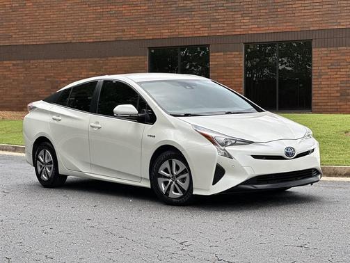 2018 Toyota Prius Two