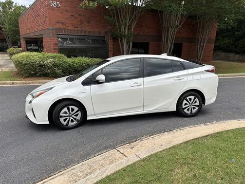 2018 Toyota Prius Two