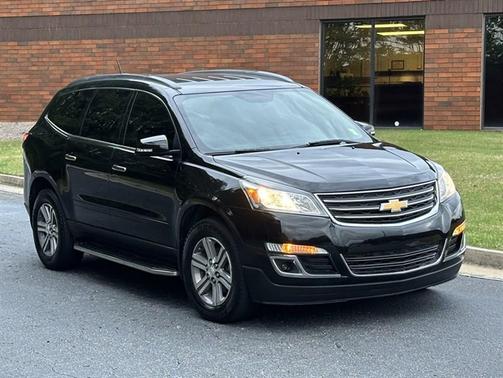 2017 Chevrolet Traverse 2LT