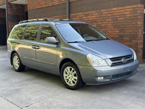 2007 Kia Sedona LX