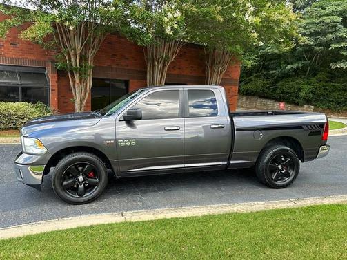 2016 RAM 1500 SLT