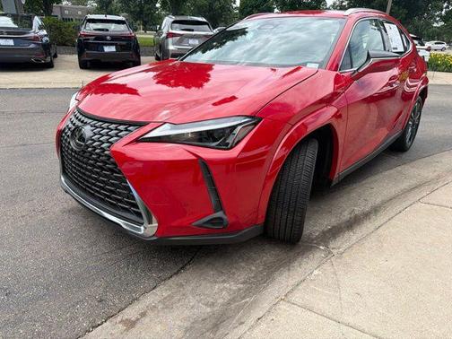 Redline 2025 Lexus UX 300h Premium