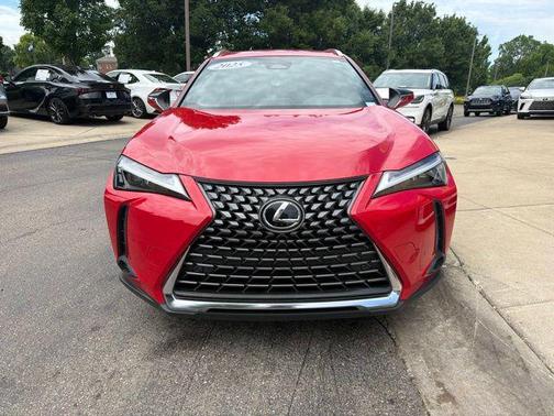 Redline 2025 Lexus UX 300h Premium