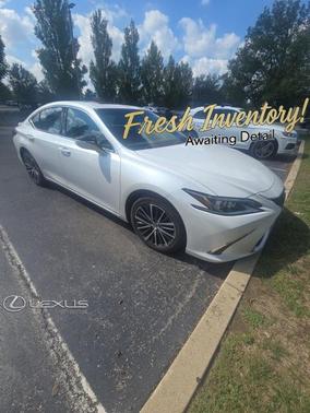 2022 Lexus ES 250 Base