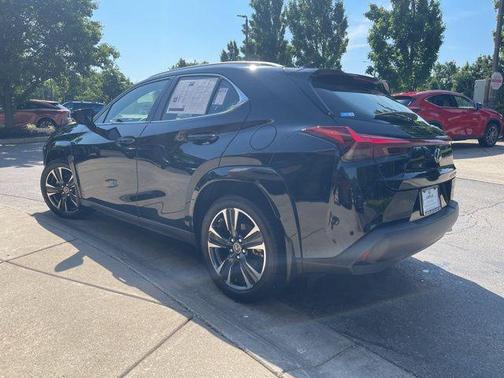 Obsidian 2023 Lexus UX 250h Base