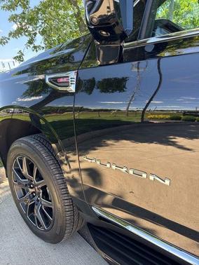 Onyx Black 2025 GMC Yukon 4WD Elevation
