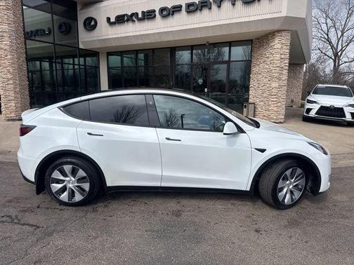 2023 Tesla Model Y Long Range Dual Motor All-Wheel Drive