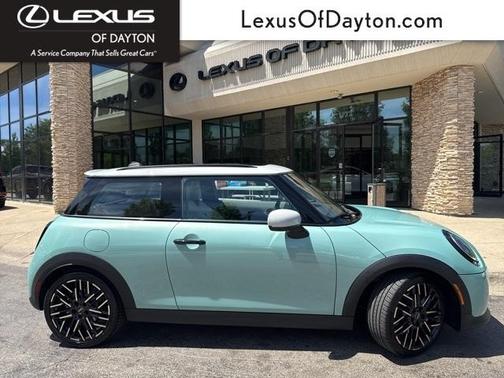 2025 MINI Hardtop SIGNATURE