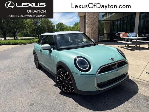2025 MINI Hardtop SIGNATURE