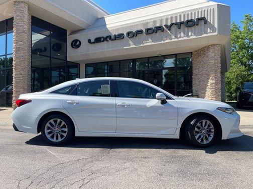 Wind Chill Pearl 2021 Toyota Avalon XLE