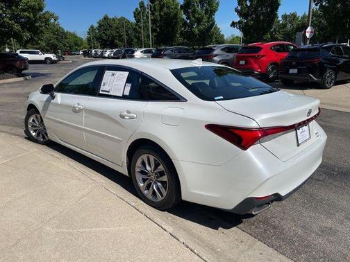 Wind Chill Pearl 2021 Toyota Avalon XLE