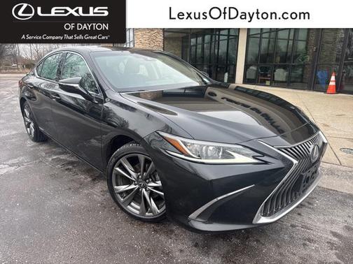 2019 Lexus ES 300h Base