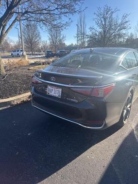 2019 Lexus ES 300h Base
