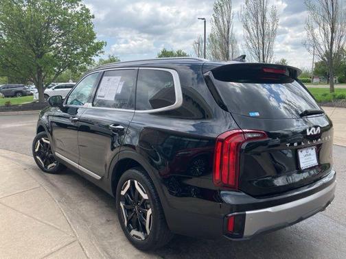 Ebony Black 2025 Kia Telluride S
