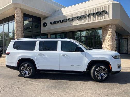 2025 Jeep Wagoneer L Series II 4x4