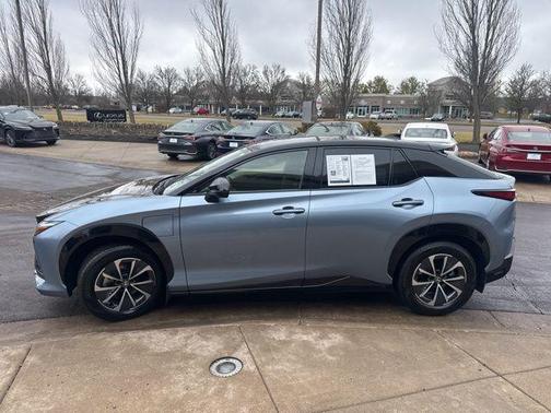 2025 Lexus RZ 450e Premium