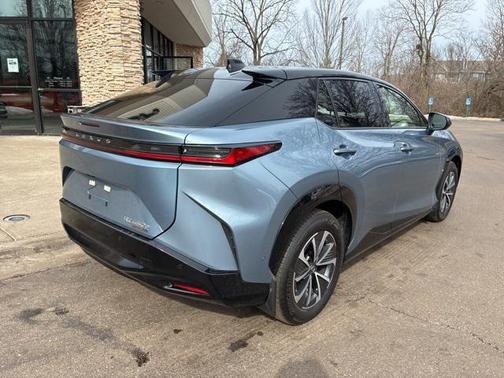 2025 Lexus RZ 450e Premium