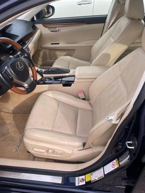 2013 Lexus ES 300h Base
