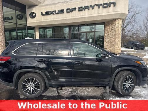 2017 Toyota Highlander SE