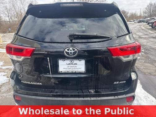 2017 Toyota Highlander SE