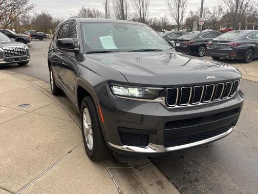 2023 Jeep Grand Cherokee L Laredo