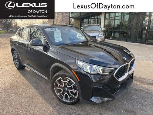Black Sapphire Metallic 2025 BMW X2 xDrive28i