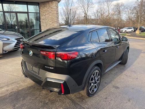 2025 BMW X2 xDrive28i