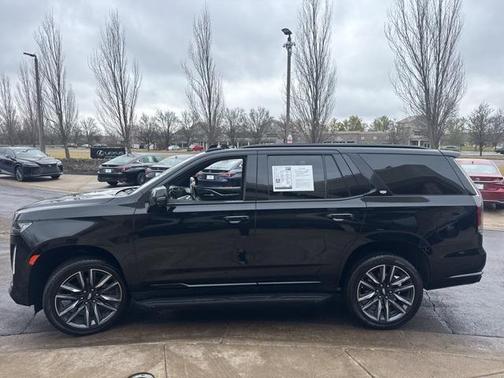 2023 Cadillac Escalade Sport