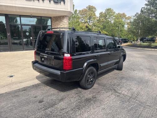 2008 Jeep Commander Sport
