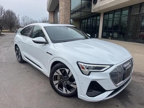 2023 Audi e-tron Sportback S line Premium Plus