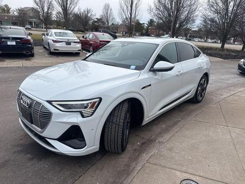 2023 Audi e-tron Sportback S line Premium Plus