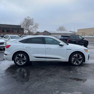 2023 Audi e-tron Sportback S line Premium Plus
