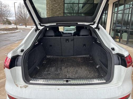 2023 Audi e-tron Sportback S line Premium Plus