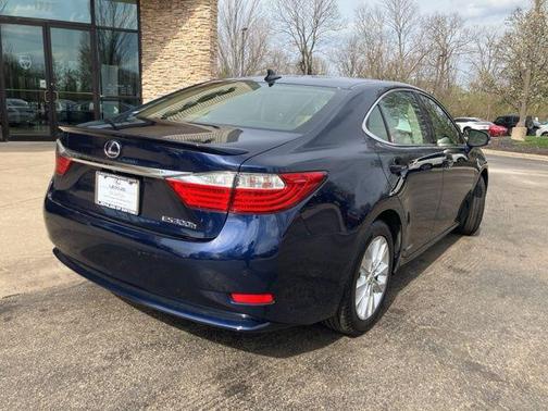 Deep Sea Mica 2013 Lexus ES 300h Base