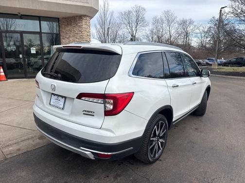 2020 Honda Pilot Touring 8-Passenger
