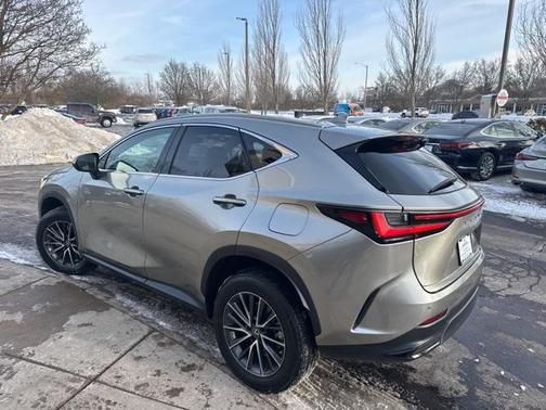 2023 Lexus NX 350h Premium
