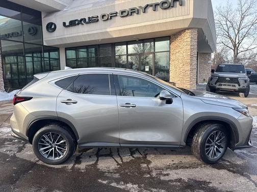 2023 Lexus NX 350h Premium