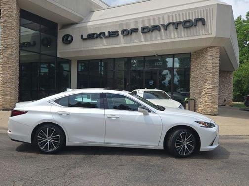 White Pearl 2024 Lexus ES 350 Base