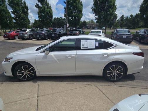 White Pearl 2024 Lexus ES 350 Base