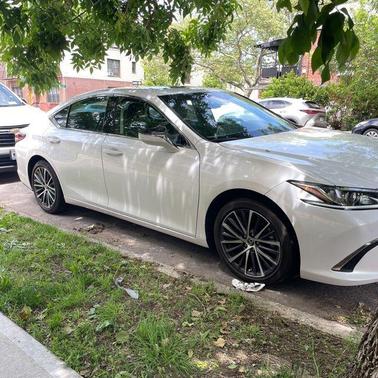 White Pearl 2024 Lexus ES 350 Base