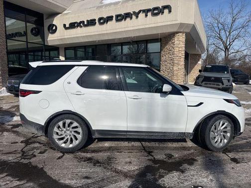 2023 Land Rover Discovery P300 S