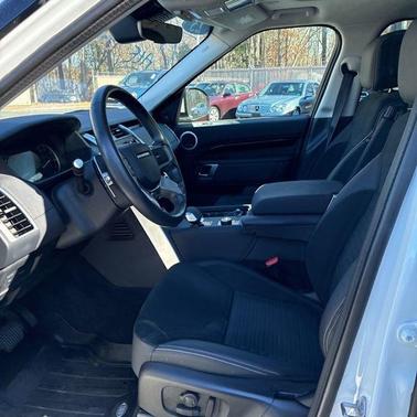 2023 Land Rover Discovery P300 S