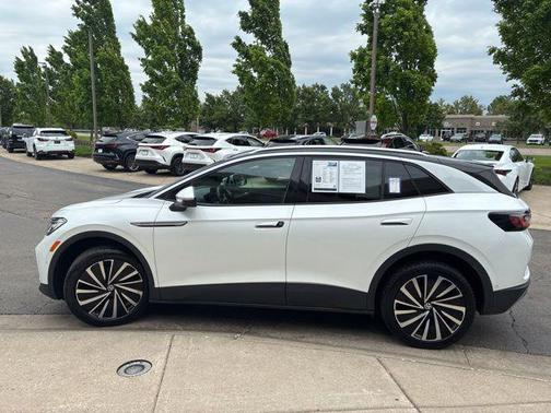 Opal White Pearl 2023 Volkswagen ID.4 Pro S Plus