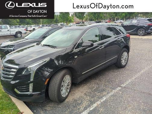 Stellar Black Metallic 2019 Cadillac XT5 Luxury