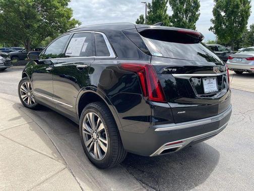 Stellar Black Metallic 2020 Cadillac XT5 Premium Luxury