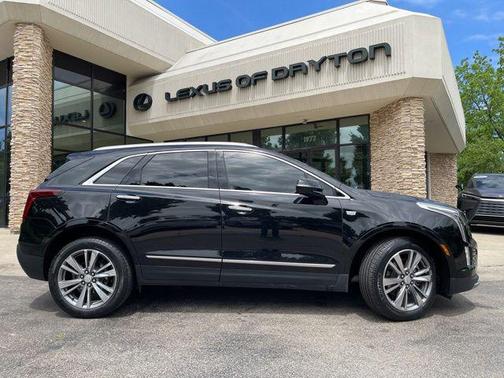 Stellar Black Metallic 2020 Cadillac XT5 Premium Luxury