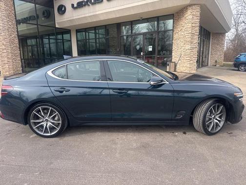 2025 Genesis G70 2.5T AWD